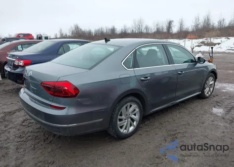 2018 Volkswagen Passat 2.0T Se z USA, uszkodzony, nr VIN 1VWBA7A34JC022233